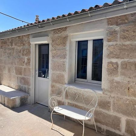 Apartamento La Petite Grange - 5 Mn Gare Sncf - Wifi & Netflix Niort Exterior foto