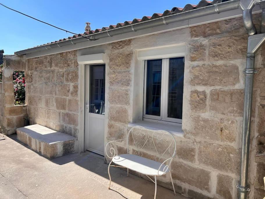 Apartamento La Petite Grange - 5 Mn Gare Sncf - Wifi & Netflix Niort Exterior foto